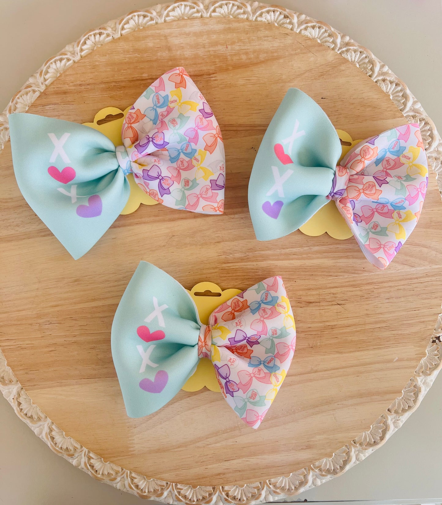 XOXO Candy Hearts Pinch Bow