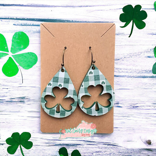 Teardrop with shamrock cut out - green and white gingham - EAR0013