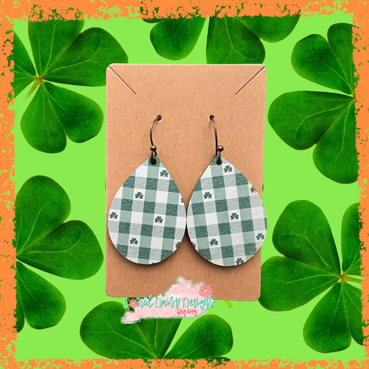 Teardrop - green and white gingham - EAR0012
