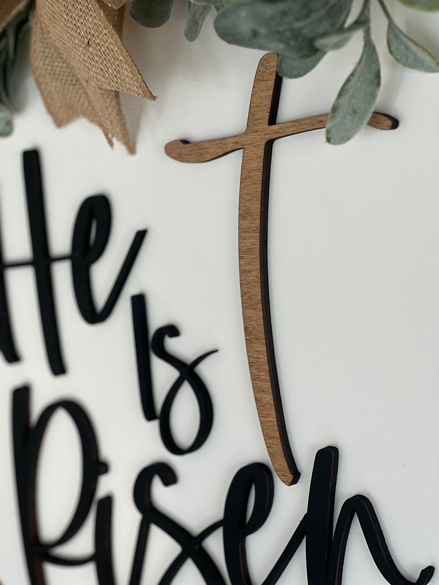 He is Risen cross - ESTR031