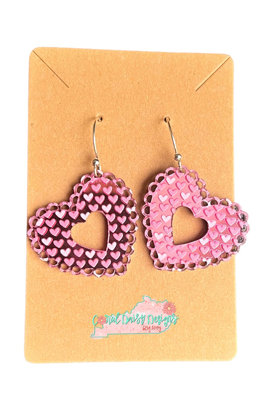 Lacy heart - Pink Mirrored scatterd hearts - EAR0007