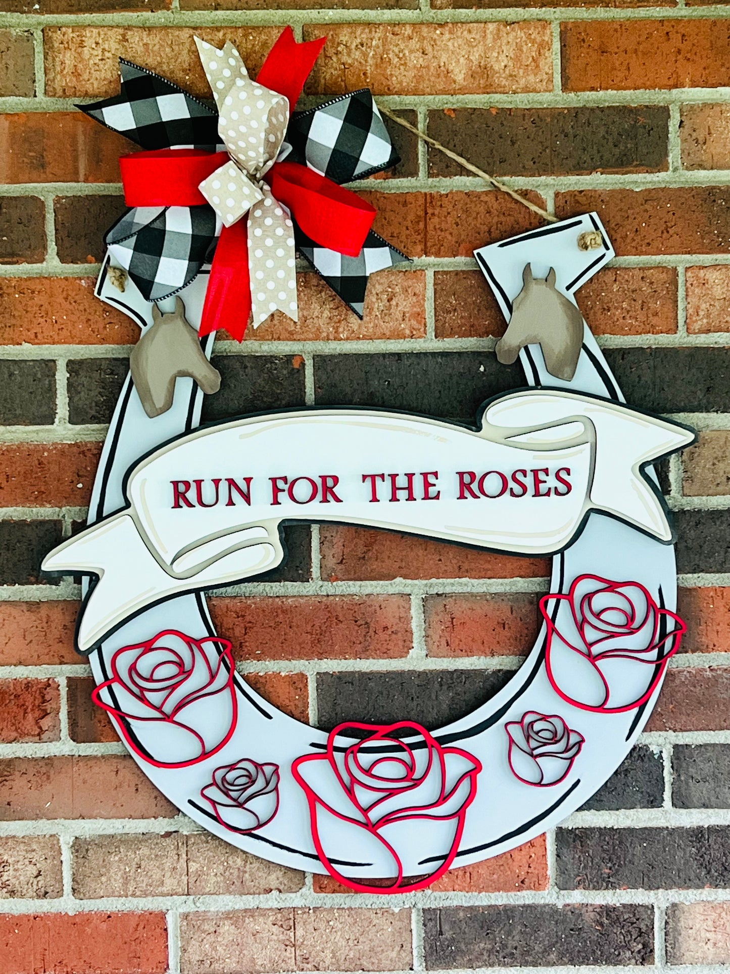 Run for the Roses horseshoe   - DRB026