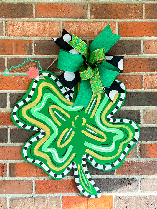 Whimsy shamrock - Pat011